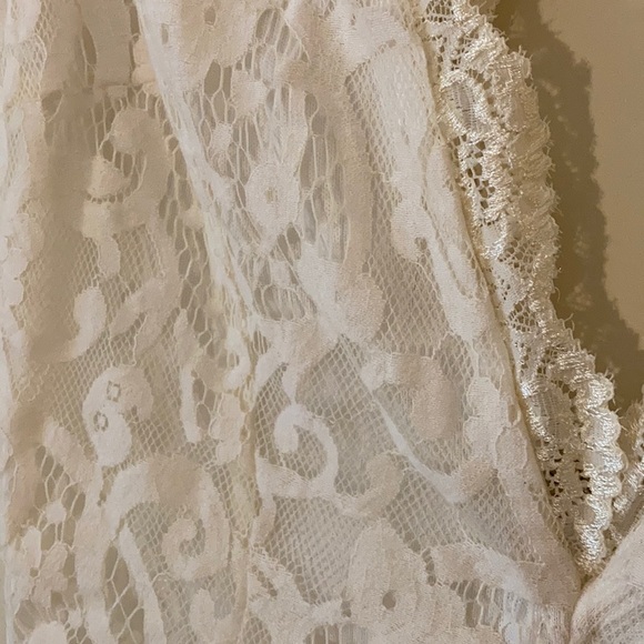 Never worn - Picture 3 of 4